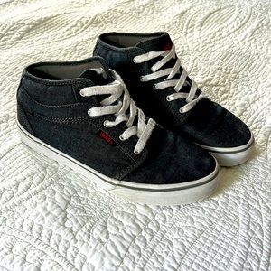 Boys youth Vans sneakers size 4.5 (big boy).